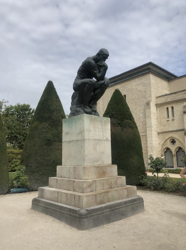 muoseo rodin villa a Parigi statua Il pensatore