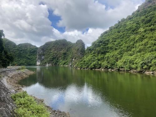 Ha long baia crociera halongbay biciclette 1